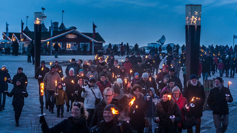 Fackelzug auf der Erlebnis-Promenade St. Peter-Ording