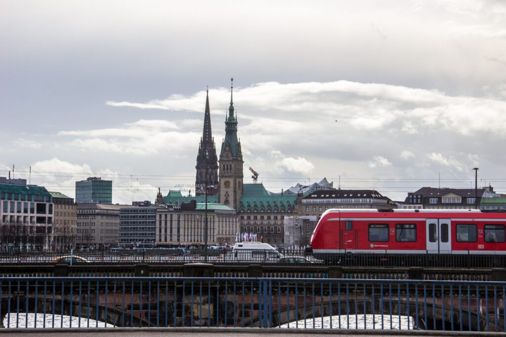hvv vs. carsharing: die S Bahn Hamburg
