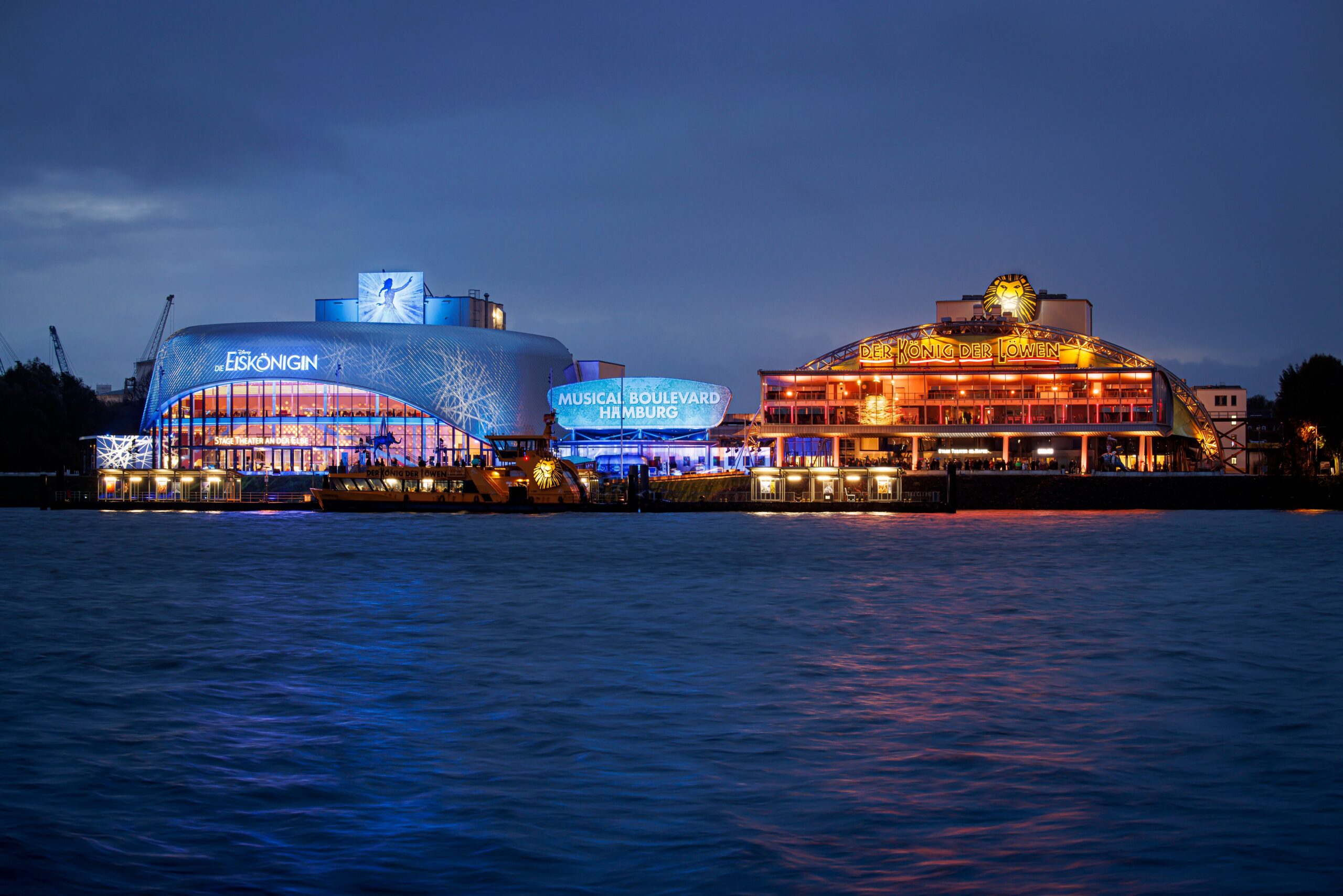 Musical in Hamburg: Stage Musical Theater am Hafen