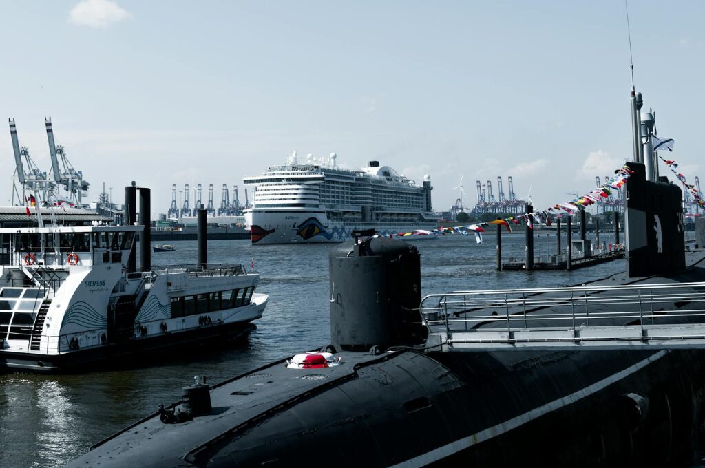 Restaurants Hafen: Der Blick auf den Hamburger hafen