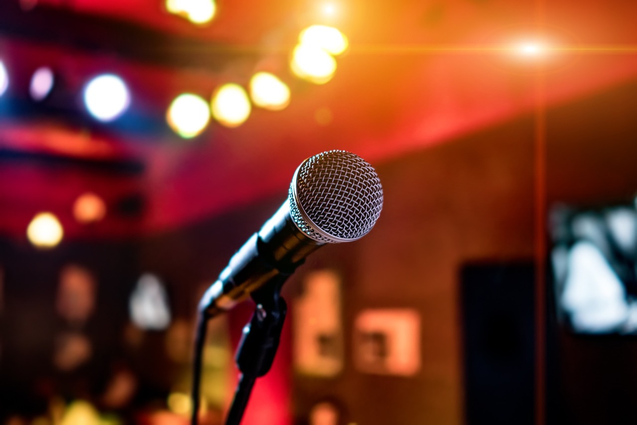 Karaoke in Hamburg In diesen 7 Bars wirst du zum Star!