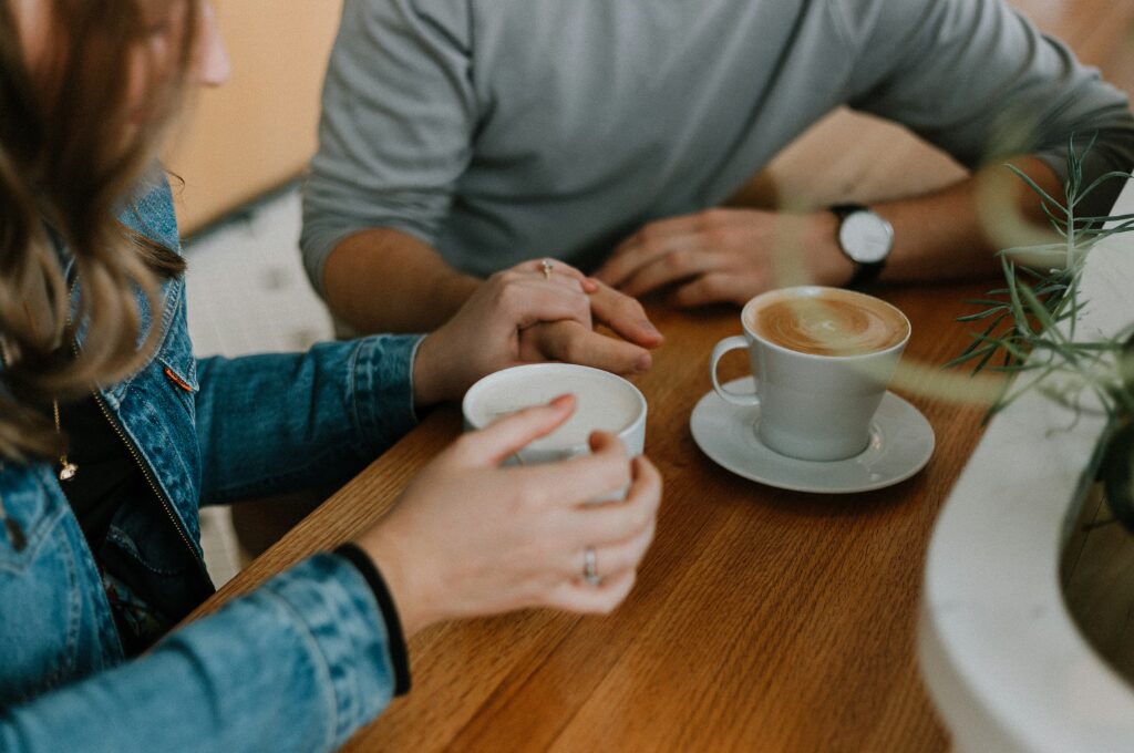 Valentinstag in Hamburg, Paar im Café