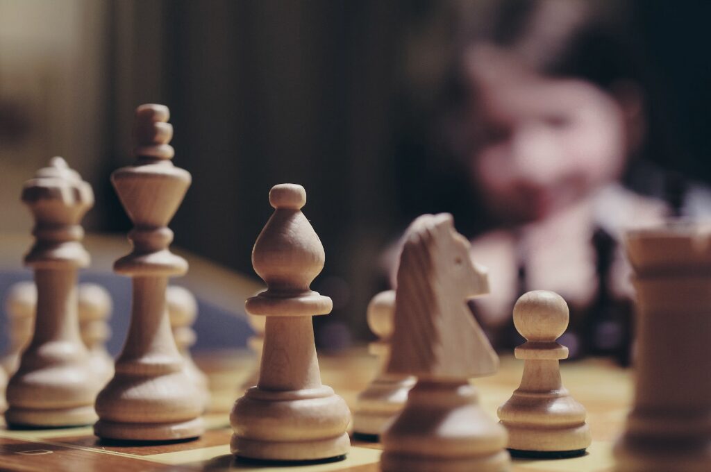 Spiele Cafés in Hamburg, Schachbrett im Fokus