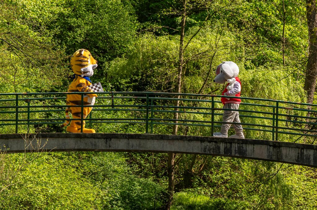 Spielecafes: Manni die Maus und Thalino freuen sich schon auf die Kids