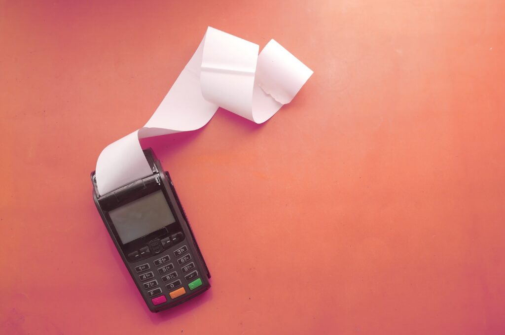 Brutto und Netto Unterschied, Bild von einem Kassengerät