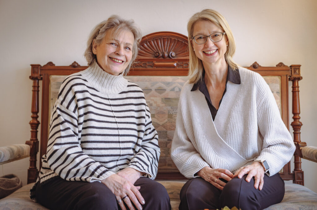 HASPA und MOPO suchen die "Bessermacher": Hier: Maria Wendler, Gründerin von Zeitleben e.V., hier mit Eliabeth Keßeböhmer(re, Haspa)